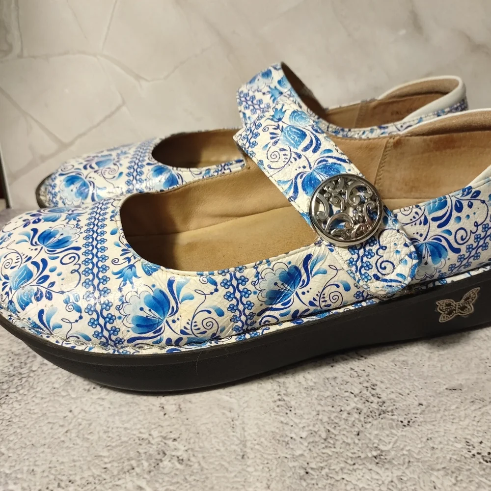 Alegria charming floral